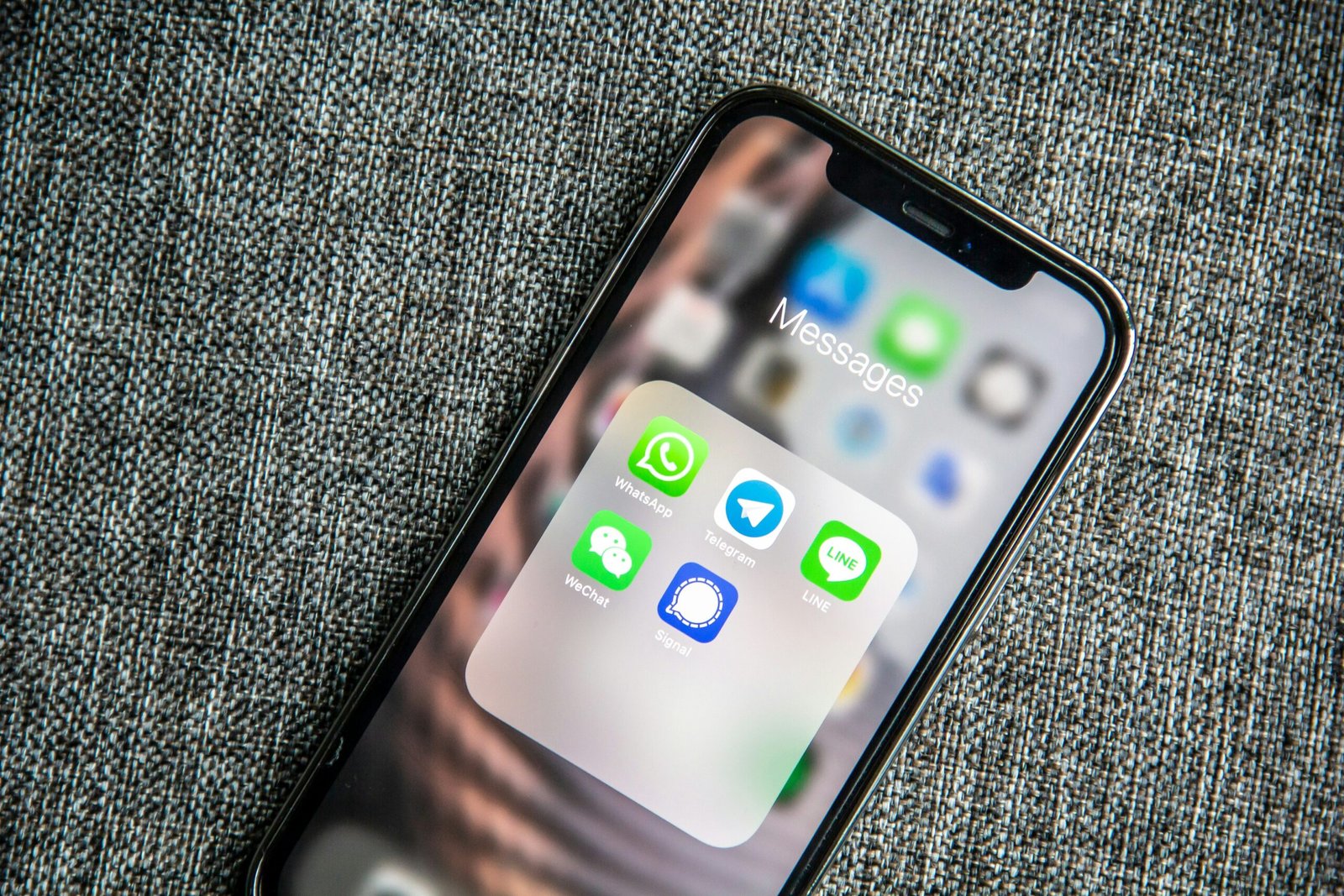 iphone with sms applications
